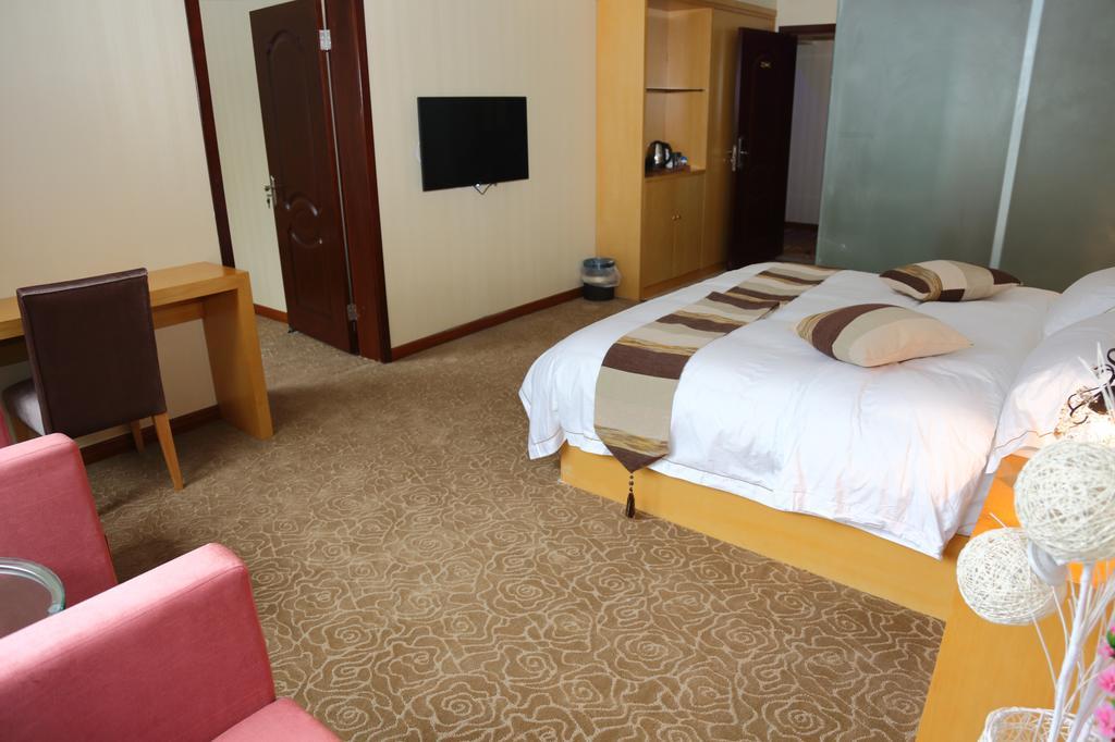 Panshan Tingquan Tuwo Holiday Resort Lạc Sơn Phòng bức ảnh