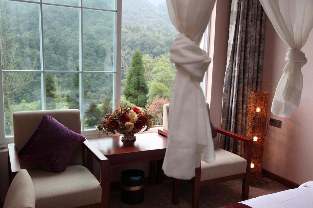 Panshan Tingquan Tuwo Holiday Resort Lạc Sơn Phòng bức ảnh