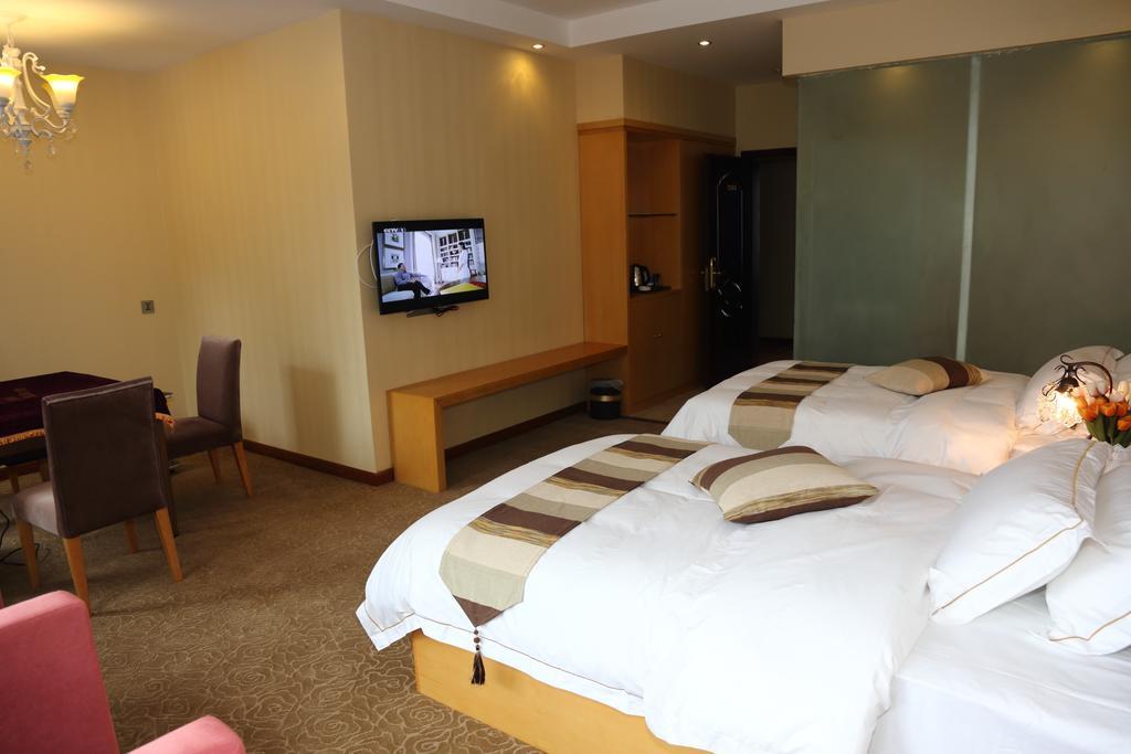 Panshan Tingquan Tuwo Holiday Resort Lạc Sơn Phòng bức ảnh